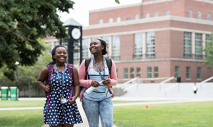 ECO students walking across the quad