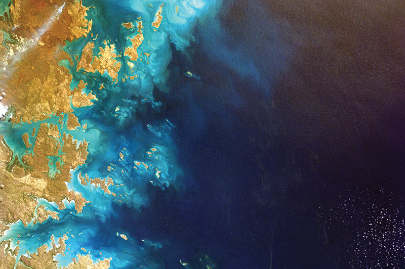 overhead image of ocean and coastline