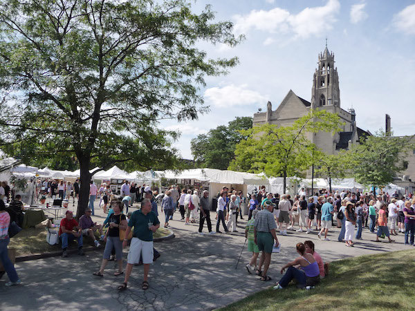 People strolling festival in front of Museum Art Gallery