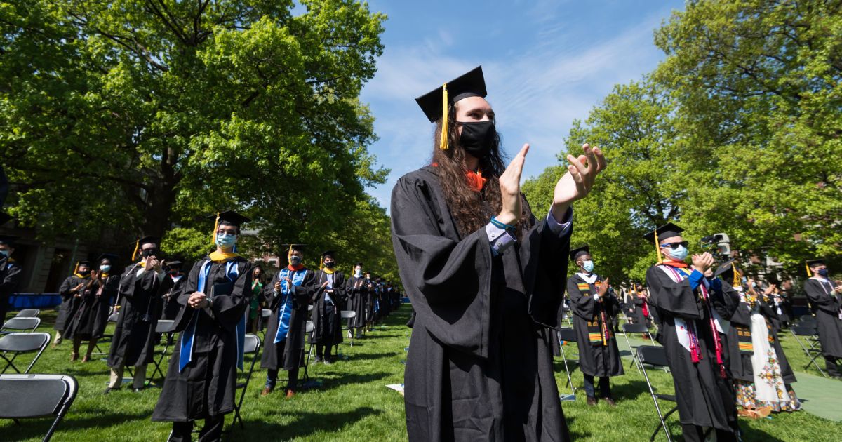 2021-05-20_TheCollegeCommencement_0127