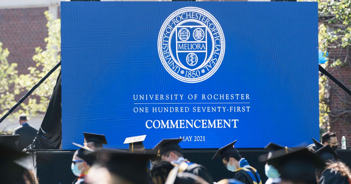 2021-05-20_TheCollegeCommencement_0617