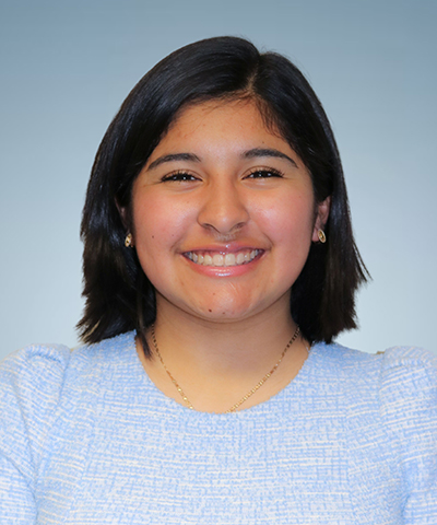 Headshot of Janelly Andrade-Gonzales.