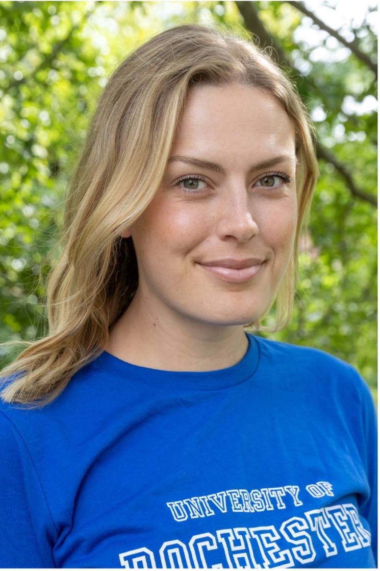 Headshot of Ewa White.