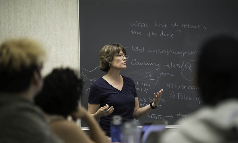 Katherine Schaefer teaches a writing class.