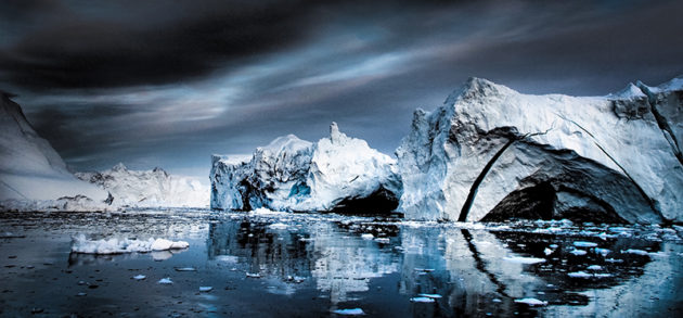A panoramic view of melting icebergs in the Far North.