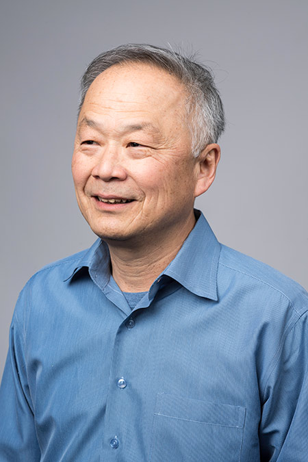 portrait of Ray Teng.